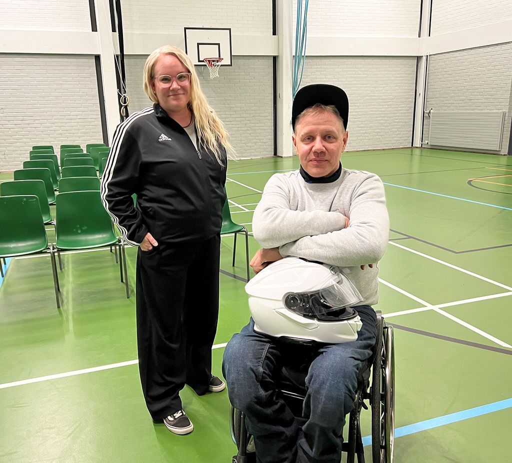 Liikenneturvallisuus on kohentunut viime vuosina, mutta nuoret miehet ovat edelleen riskiryhmässä. Mari Matikainen ja Matti Marjamäki korostavat, että omilla valinnoilla on merkitystä.